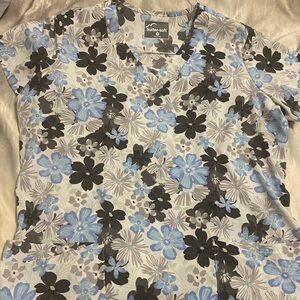 Women’s scrub top- size medium